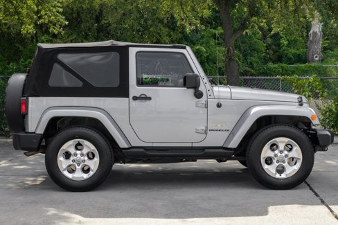 Used 2013 Jeep Wrangler Sahara w/ Dual Top Group image 12
