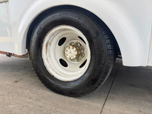 Used 2014 Ford E-450 and Econoline 450 Super Duty w/ Shuttle Bus Prep Package image 26