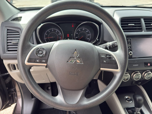 Used 2020 Mitsubishi Outlander Sport ES image 14