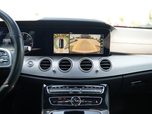 Certified 2019 Mercedes-Benz E 300 4MATIC image 33