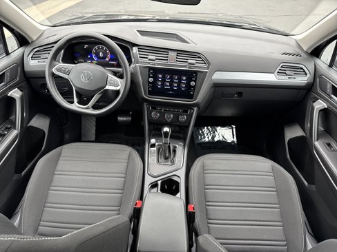 Certified 2024 Volkswagen Tiguan S image 31
