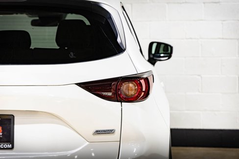 Used 2018 MAZDA CX-5 Touring image 10