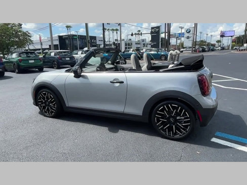 Certified 2025 MINI Cooper S image 17