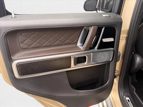 Used 2023 Mercedes-Benz G 550 image 12