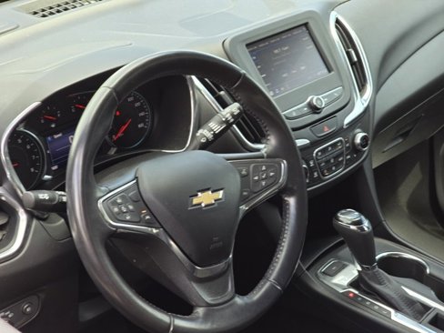 Used 2020 Chevrolet Equinox LT image 11