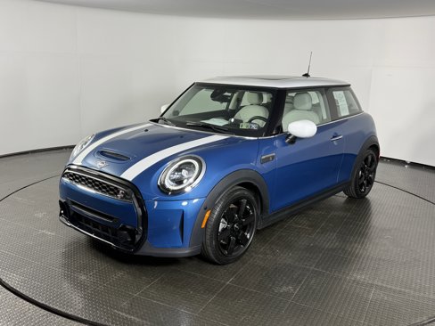 Used 2023 MINI Cooper S image 1