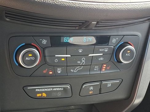 Certified 2019 Ford Escape SE image 16