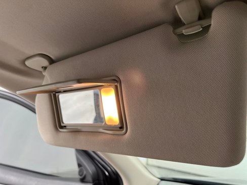 Used 2020 Mitsubishi Outlander SE image 57
