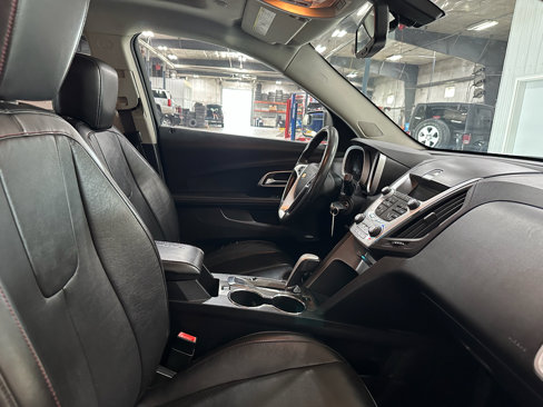 Used 2011 Chevrolet Equinox LT image 10