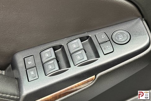 Used 2019 Chevrolet Tahoe LT image 12