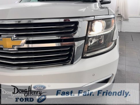 Used 2015 Chevrolet Suburban LTZ image 11