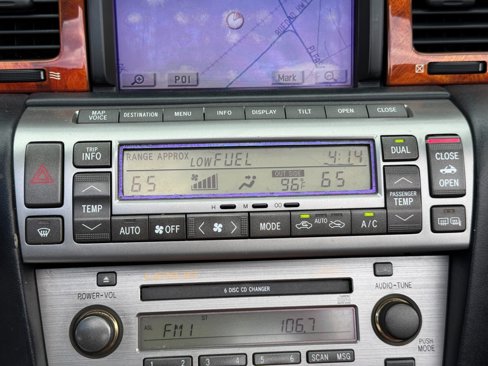 Used 2004 Lexus SC 430 Convertible image 25