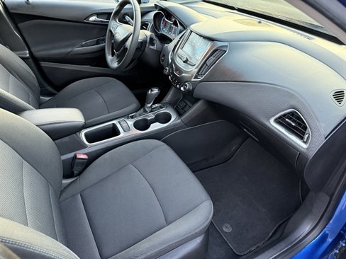 Used 2016 Chevrolet Cruze LT w/ Convenience Package image 39