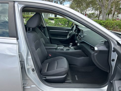 Certified 2022 Nissan Altima 2.5 SV image 34