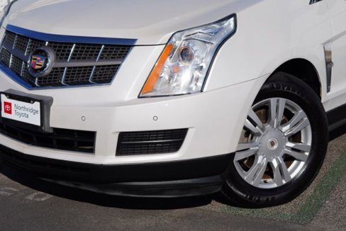 Used 2011 Cadillac SRX Luxury image 5