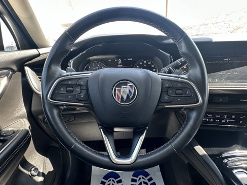 Used 2023 Buick Envision Essence image 9