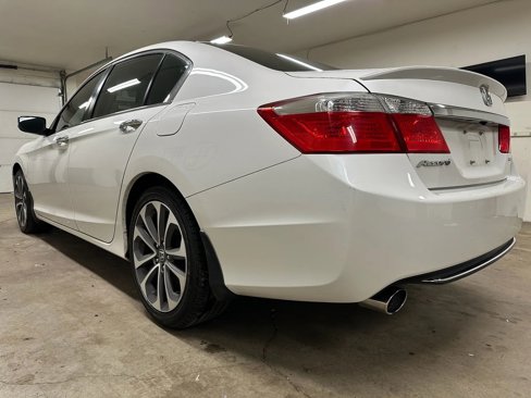 Used 2015 Honda Accord Sport image 5
