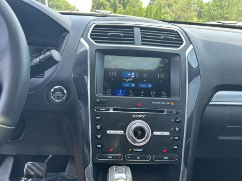 Certified 2018 Ford Explorer Sport image 30