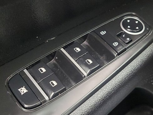 Used 2023 Kia Forte LXS image 27