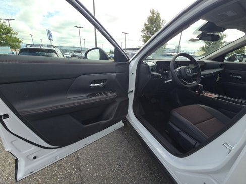 New 2025 Nissan Kicks SR w/ SR Premium Package image 20