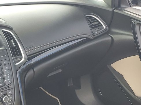 Used 2016 Buick Cascada Premium image 22