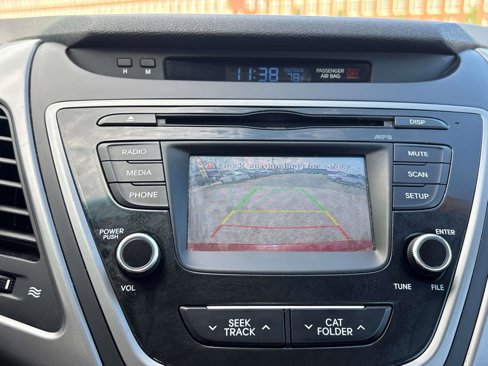 Used 2016 Hyundai Elantra SE w/ Option Group 02 image 21