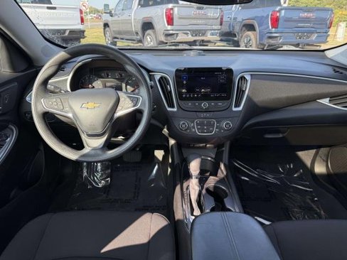 Used 2023 Chevrolet Malibu LT image 15