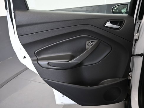 Used 2017 Ford C-MAX SE image 26
