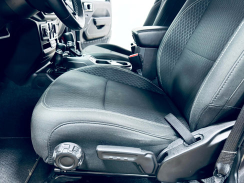 Used 2021 Jeep Wrangler Unlimited Sport image 31