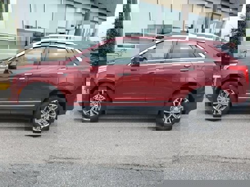 Used 2017 Cadillac XT5 Luxury image 9