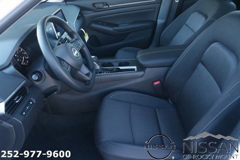 New 2025 Nissan Altima 2.5 S image 12
