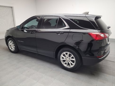Used 2019 Chevrolet Equinox LT w/ Driver Convenience Package image 3