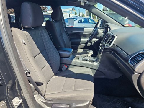 Used 2021 Jeep Grand Cherokee Laredo image 30