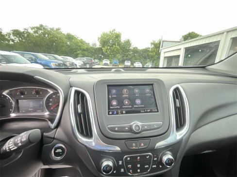 Used 2023 Chevrolet Equinox LT w/ Driver Convenience Package image 16