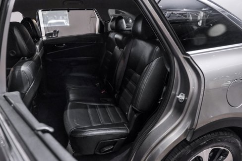 Used 2016 Kia Sorento EX w/ EX Premium Package image 36