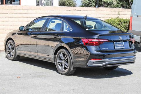 Used 2022 Volkswagen Jetta SE image 6