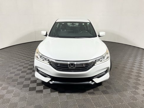 Used 2016 Honda Accord Sport image 4