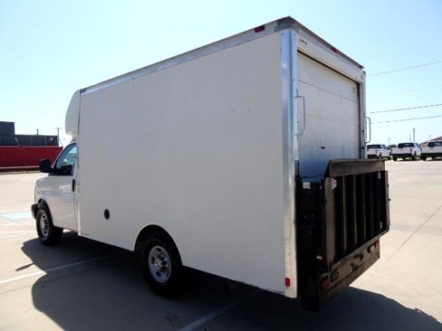 Used 2015 Chevrolet Express 3500 image 4