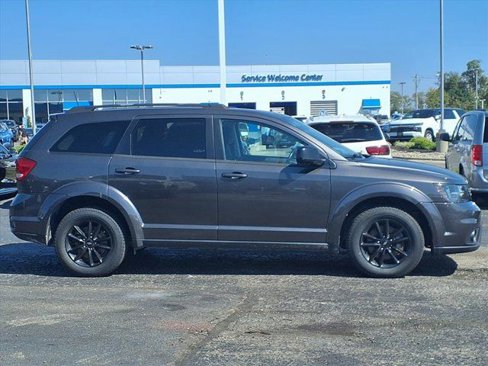 Used 2019 Dodge Journey SE image 8