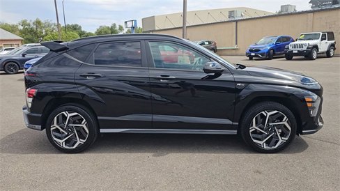 Used 2024 Hyundai Kona N Line image 9