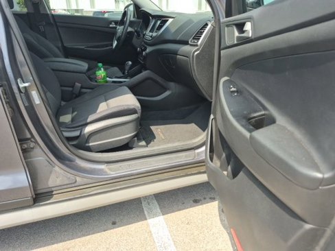 Used 2018 Hyundai Tucson Value w/ Cargo Package image 21