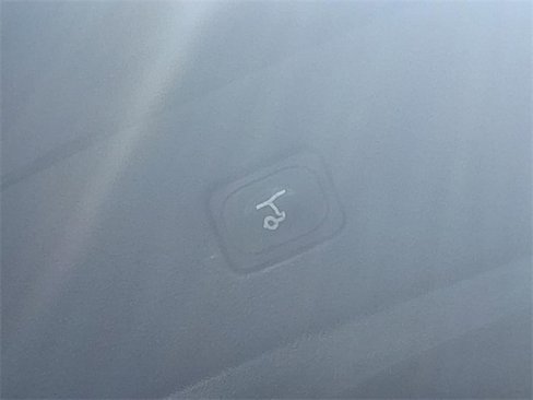 Used 2022 Ford Edge Titanium image 26