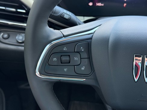 Certified 2025 Buick Envista Avenir image 16