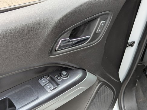 Used 2021 Chevrolet Colorado LT w/ Safety Package image 11