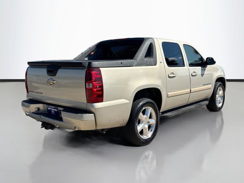Used 2009 Chevrolet Avalanche LT w/ Convenience Package #1 image 5