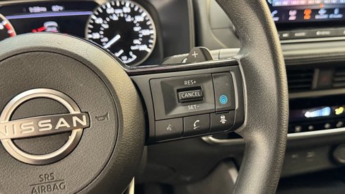 Used 2023 Nissan Rogue SV image 25