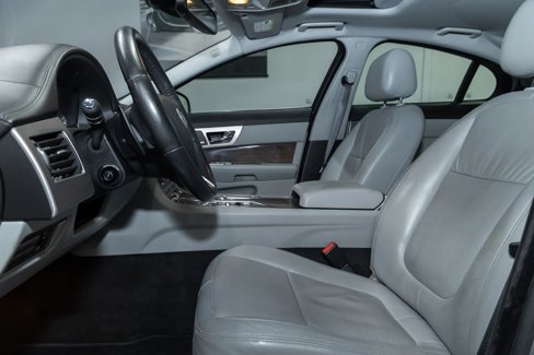 Used 2009 Jaguar XF Premium image 15