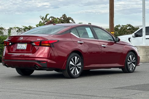 Certified 2021 Nissan Altima 2.5 SV w/ SV Premium Package image 4