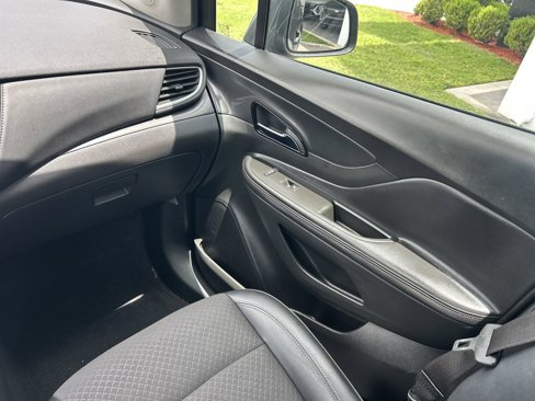 Used 2018 Buick Encore Preferred image 16