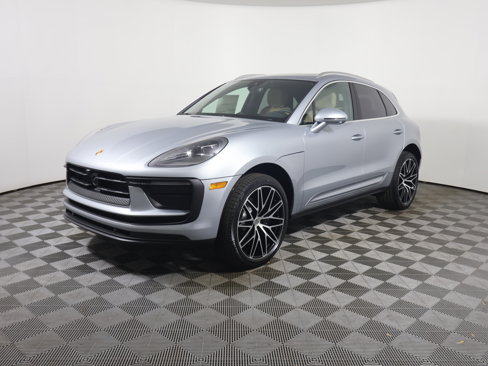 New 2025 Porsche Macan image 11
